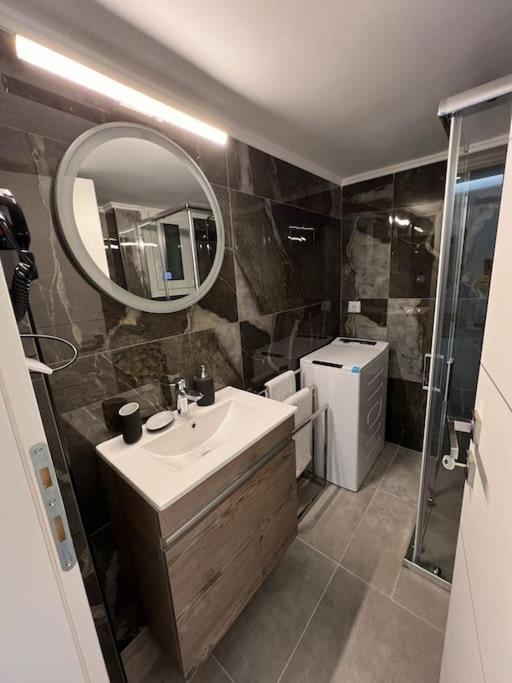 Luxury Apartment Near Acropolis Афіни Екстер'єр фото